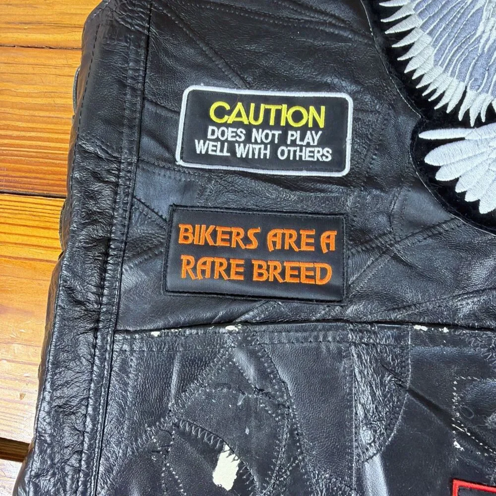 DIAMOND PLATE BUFFALO LEATHER BLACK BUTTON UP BIKER VEST WITH PATCHES XL